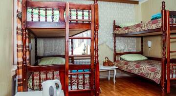 Фото номера Кровать в общем 6-местном номере для мужчин и женщин Хостел Guest House on Arbatskaya г. Коломна 13