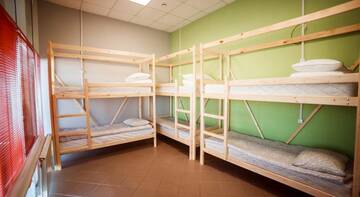 Фото номера Кровать в общем 6-местном номере Гостиница Hostel Lastochka г. Коломна 5