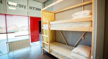 Фото номера Кровать в общем четырехместном номере Гостиница Hostel Lastochka г. Коломна 2