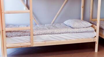 Фото номера Кровать в общем четырехместном номере Гостиница Hostel Lastochka г. Коломна 5