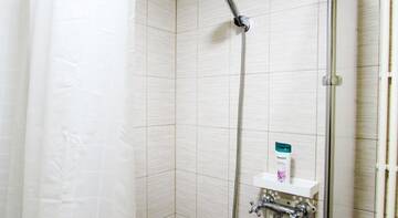 Фото номера Двухместный номер с 1 кроватью Гостиница Guest House Gostishka г. Коломна 11